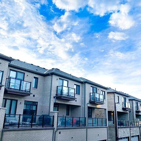 Elegant Rooms In Shared Townhouse Next To Beach Whitby Luaran gambar