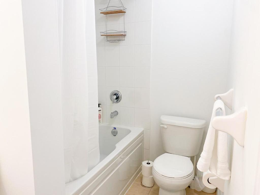 Elegant Rooms In Shared Townhouse Next To Beach Whitby Luaran gambar