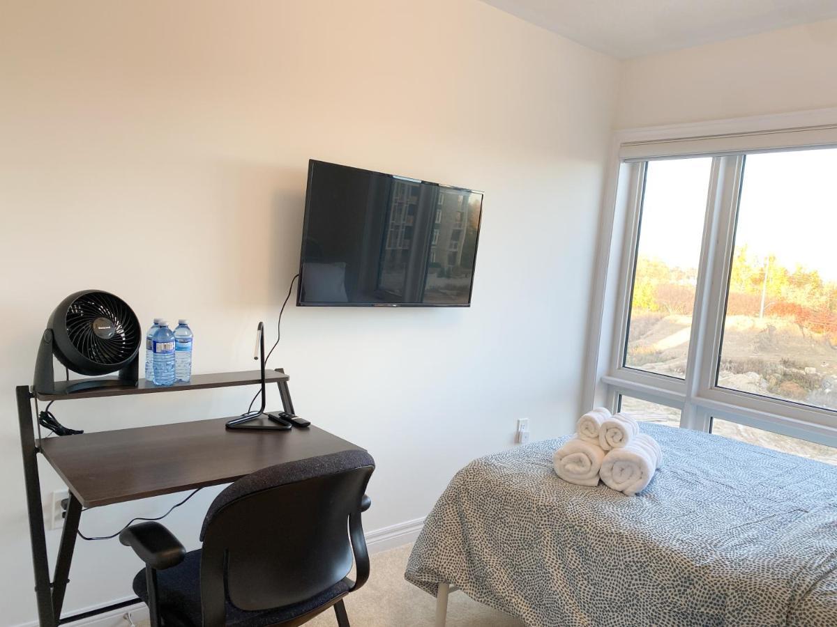 Elegant Rooms In Shared Townhouse Next To Beach Whitby Luaran gambar